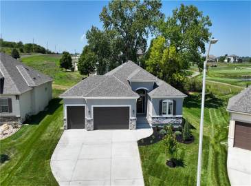 1012 Churchill Circle, Raymore, Missouri 64083, 4 Bedrooms Bedrooms, ,3 BathroomsBathrooms,Single Family Home,For Sale,Churchill,2476687