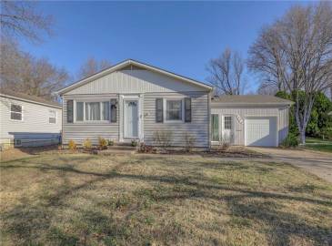 9006 99th Terrace, Overland Park, Kansas 66212, 3 Bedrooms Bedrooms, ,2 BathroomsBathrooms,Single Family Home,For Sale,99th,2476166