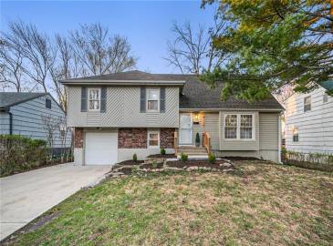 8119 133rd Terrace, Grandview, Missouri 64030, 4 Bedrooms Bedrooms, ,2 BathroomsBathrooms,Single Family Home,For Sale,133rd,2478431