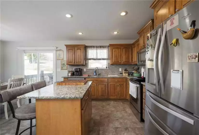 445 Redbud Court, Warrensburg, Missouri 64093, 3 Bedrooms Bedrooms, ,3 BathroomsBathrooms,Single Family Home,For Sale,Redbud,2516936