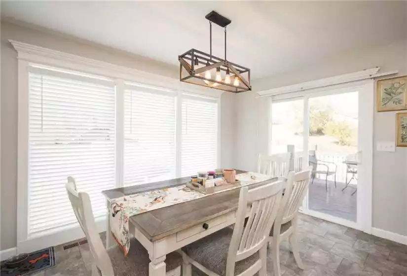 445 Redbud Court, Warrensburg, Missouri 64093, 3 Bedrooms Bedrooms, ,3 BathroomsBathrooms,Single Family Home,For Sale,Redbud,2516936