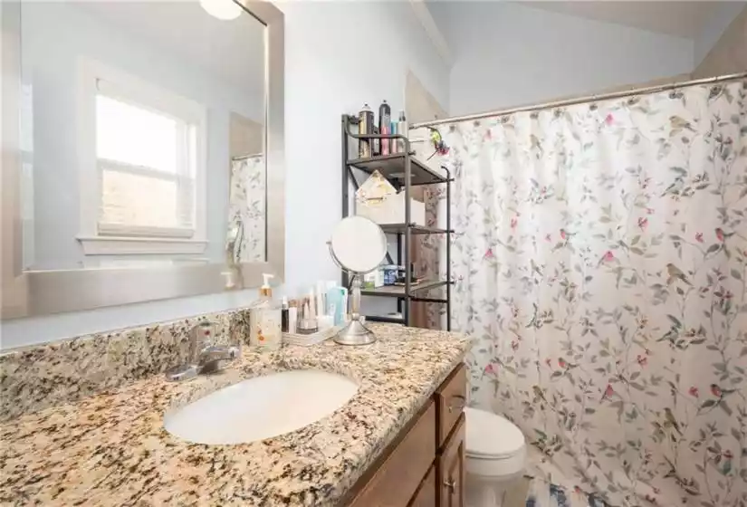 445 Redbud Court, Warrensburg, Missouri 64093, 3 Bedrooms Bedrooms, ,3 BathroomsBathrooms,Single Family Home,For Sale,Redbud,2516936