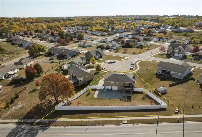 445 Redbud Court, Warrensburg, Missouri 64093, 3 Bedrooms Bedrooms, ,3 BathroomsBathrooms,Single Family Home,For Sale,Redbud,2516936