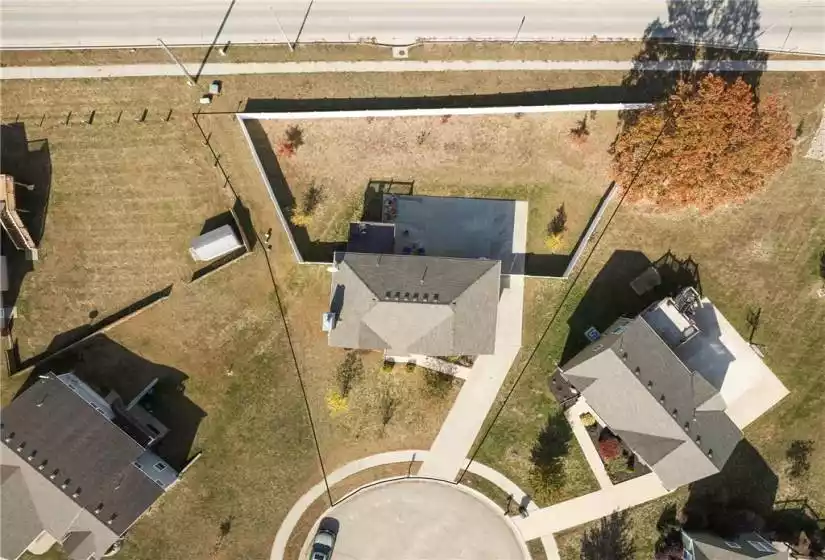 445 Redbud Court, Warrensburg, Missouri 64093, 3 Bedrooms Bedrooms, ,3 BathroomsBathrooms,Single Family Home,For Sale,Redbud,2516936