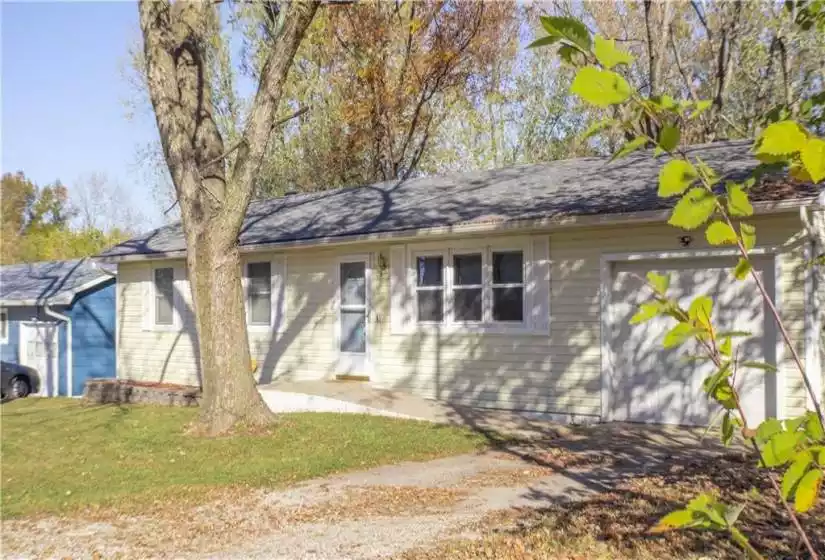 187 411th Road, Warrensburg, Missouri 64093, 3 Bedrooms Bedrooms, ,1 BathroomBathrooms,Single Family Home,For Sale,411th,2518143