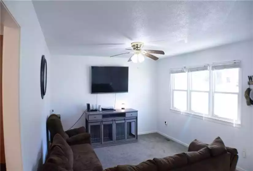 187 411th Road, Warrensburg, Missouri 64093, 3 Bedrooms Bedrooms, ,1 BathroomBathrooms,Single Family Home,For Sale,411th,2518143