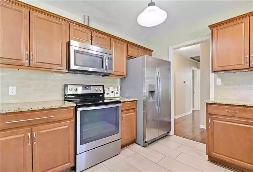 8400 State line Road, Leawood, Kansas 66206, 4 Bedrooms Bedrooms, ,3 BathroomsBathrooms,Single Family Home,For Sale,State line,2484332