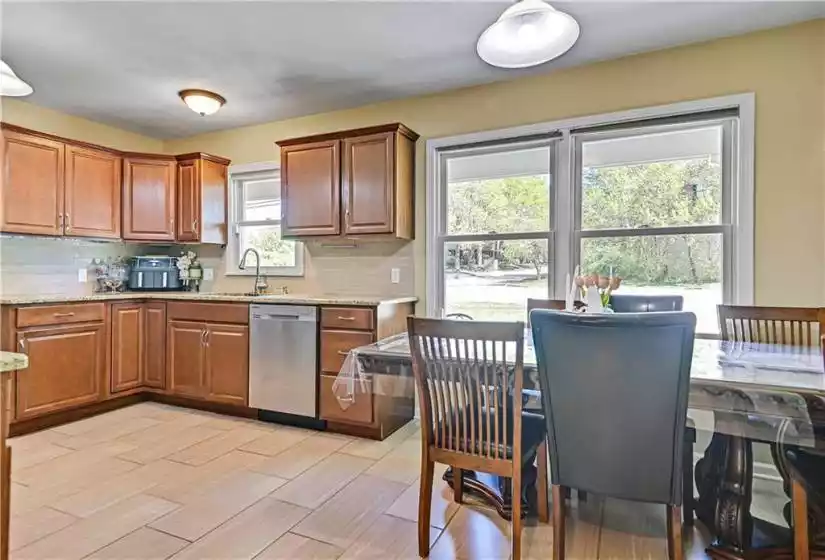 8400 State line Road, Leawood, Kansas 66206, 4 Bedrooms Bedrooms, ,3 BathroomsBathrooms,Single Family Home,For Sale,State line,2484332