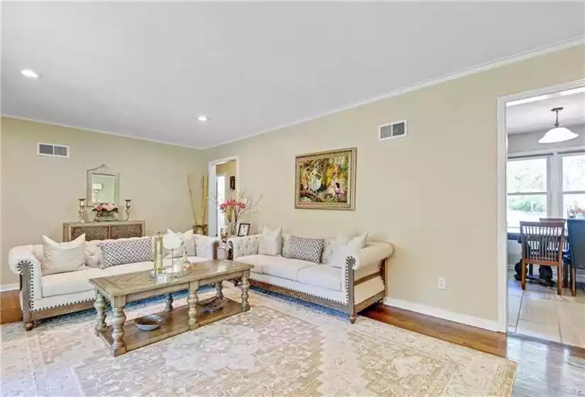 8400 State line Road, Leawood, Kansas 66206, 4 Bedrooms Bedrooms, ,3 BathroomsBathrooms,Single Family Home,For Sale,State line,2484332