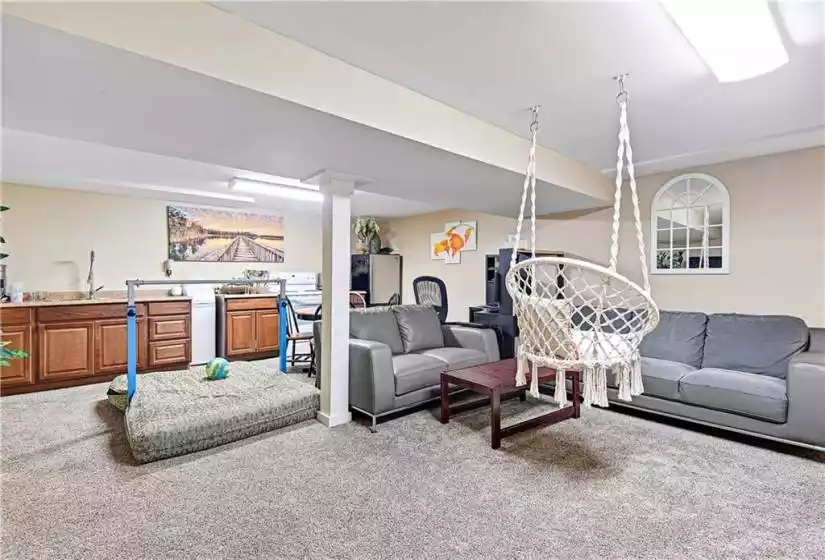 8400 State line Road, Leawood, Kansas 66206, 4 Bedrooms Bedrooms, ,3 BathroomsBathrooms,Single Family Home,For Sale,State line,2484332