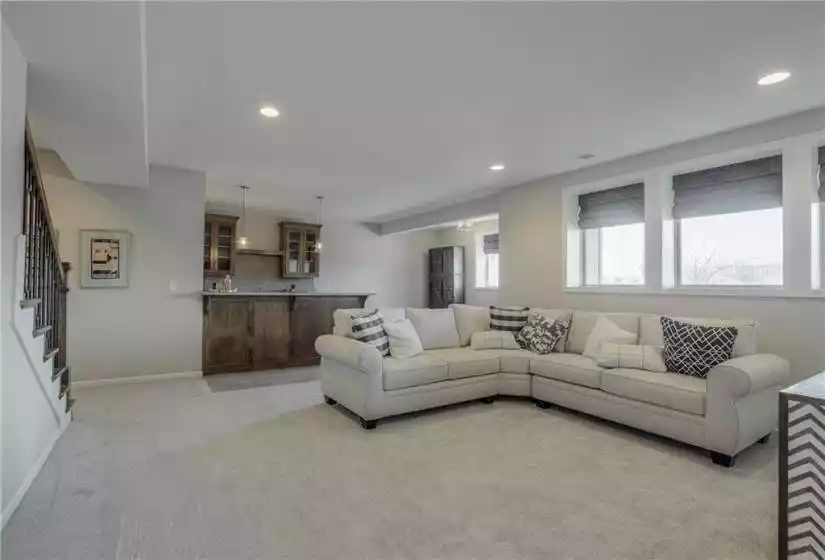 19024 Theden Street, Spring Hill, Kansas 66083, 4 Bedrooms Bedrooms, ,3 BathroomsBathrooms,Single Family Home,For Sale,Theden,2209582