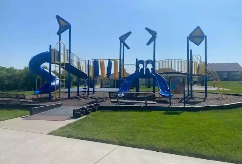 19024 Theden Street, Spring Hill, Kansas 66083, 4 Bedrooms Bedrooms, ,3 BathroomsBathrooms,Single Family Home,For Sale,Theden,2209582