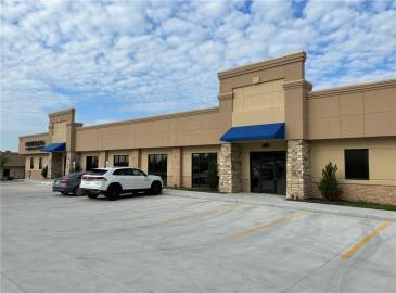 860 Haines Drive, Liberty, Missouri 64068, ,Commercial Lease,For Rent,Haines,2368850