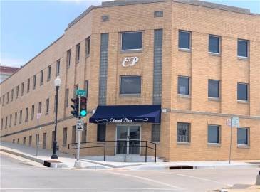 902 Edmond (Floor 3) Street, St Joseph, Missouri 64501, ,Commercial Lease,For Rent,Edmond (Floor 3),2421580